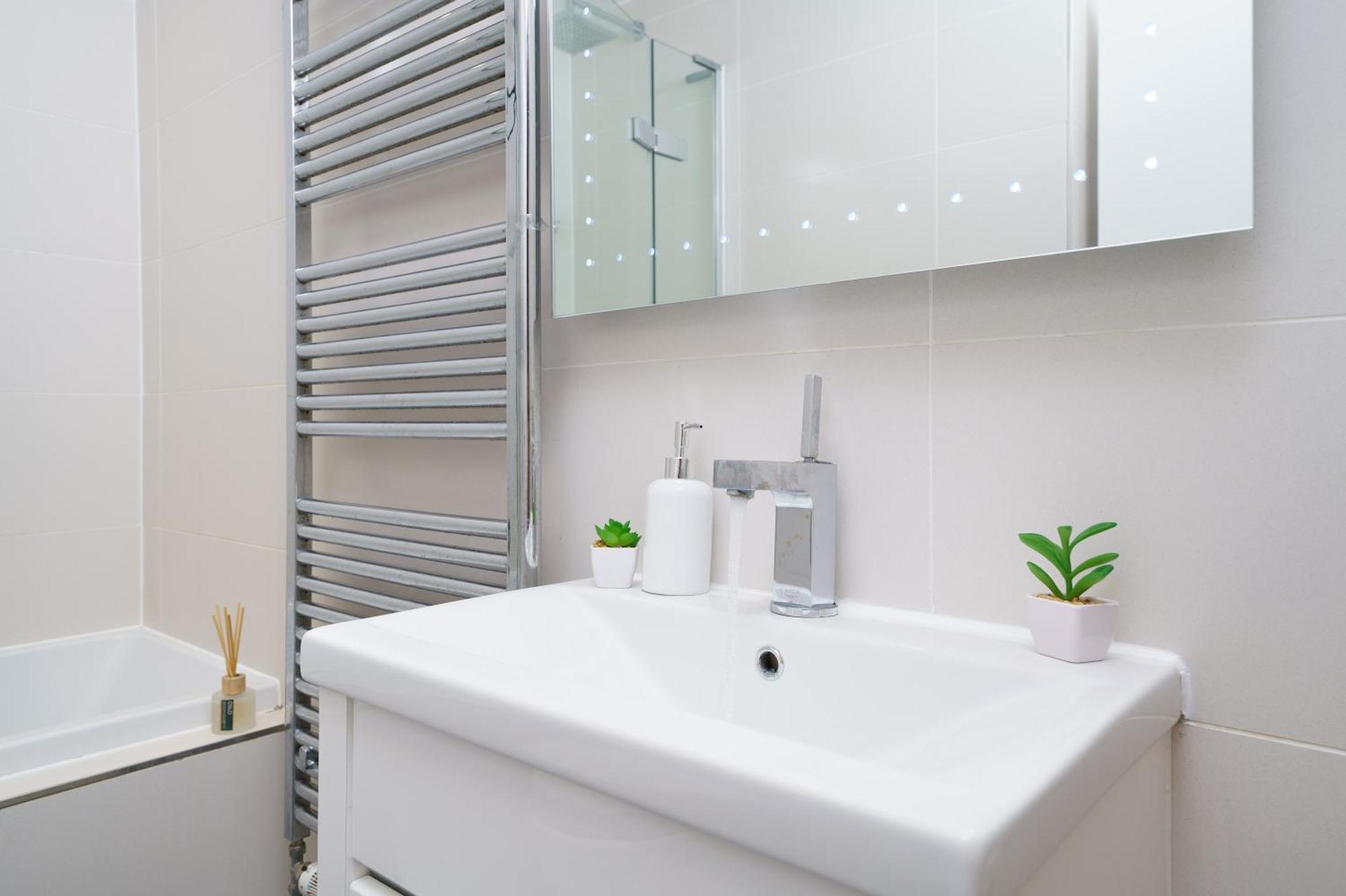 En-Suite Room In Zone 1 Λονδίνο Εξωτερικό φωτογραφία